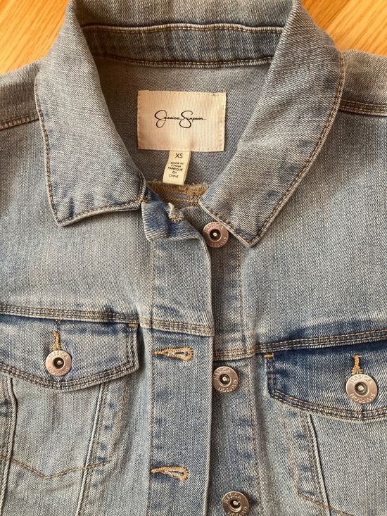 Jessica Simpson Embroidered Denim Jacket Sz XS - Picture 2 of 4